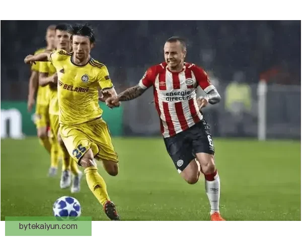 费耶诺德边路进攻表现稳健，持续提升球队进攻效率